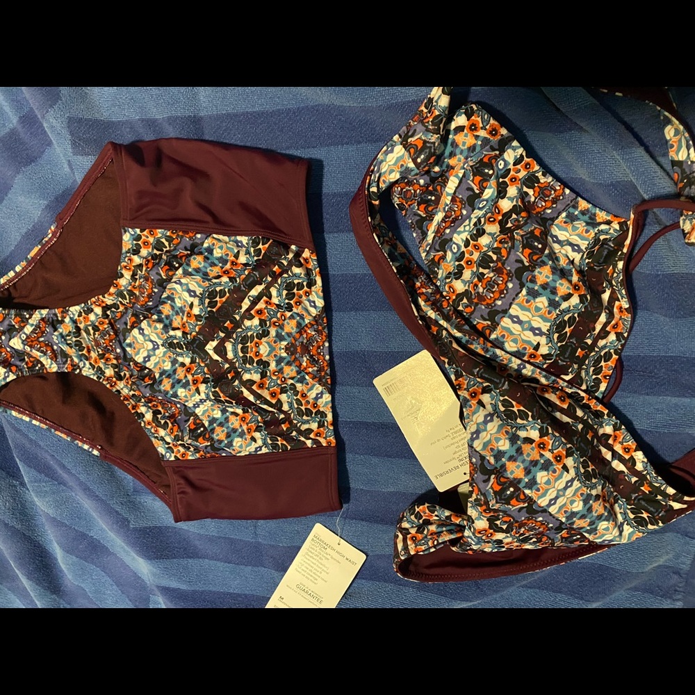 Athleta Marrakesh Reversible Wrap Bikini Top